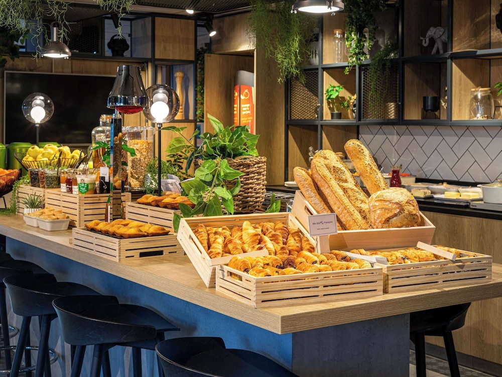 Hôtel ibis Massy 21