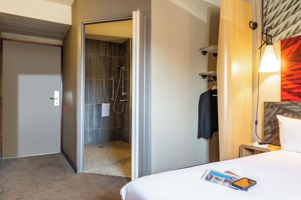 Hôtel ibis Massy 15