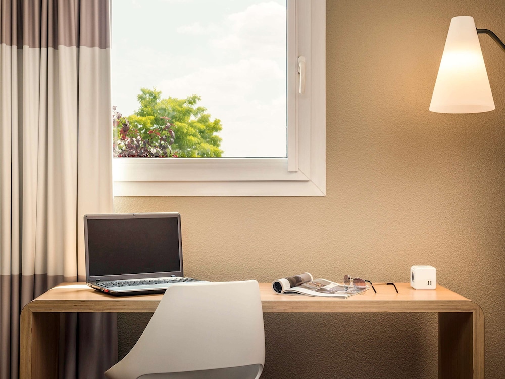 Hôtel ibis Massy 7