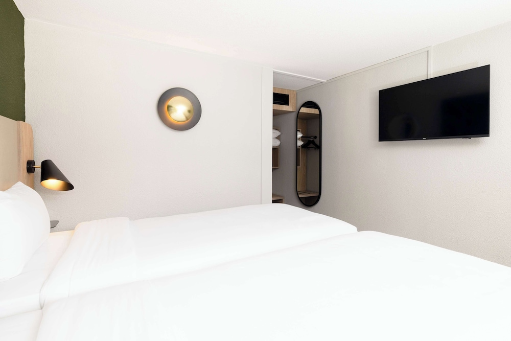 Hotel Campanile Meaux 14