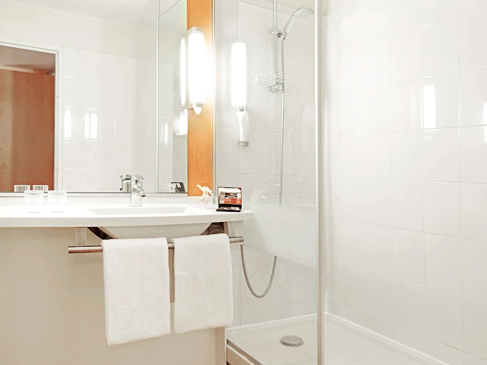 Hôtel ibis Marne-la-Vallée Noisy 13