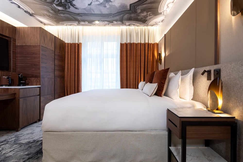 InterContinental Paris - Champs-Elysées Etoile 9