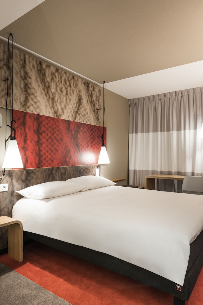 Hôtel ibis Paris Gare du Nord la Fayette 10ème 2