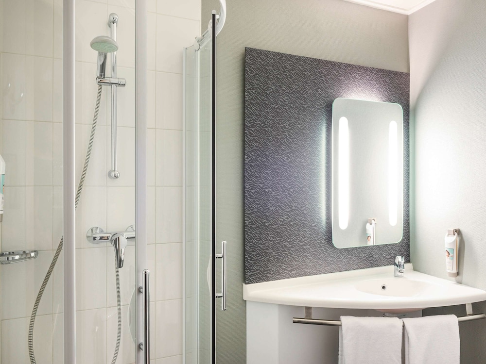 Hôtel ibis Daumesnil Porte Dorée 9