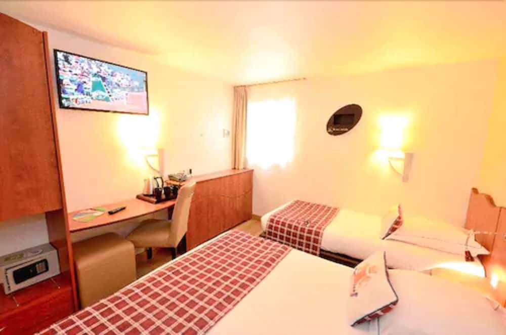 Green Hotels Parc des Expositions 9