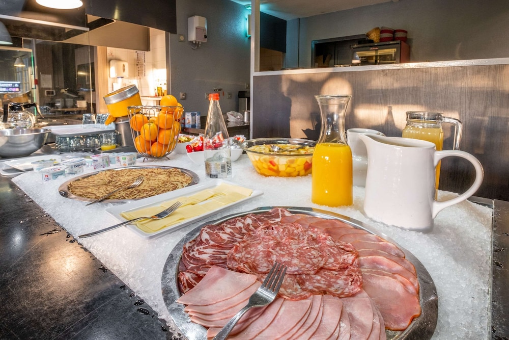 Comfort Hotel Rungis - Orly 21