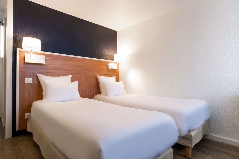 Comfort Hotel Rungis - Orly 11