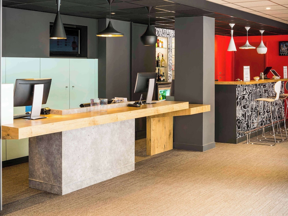 Hôtel ibis Paris Pont de Suresnes 2