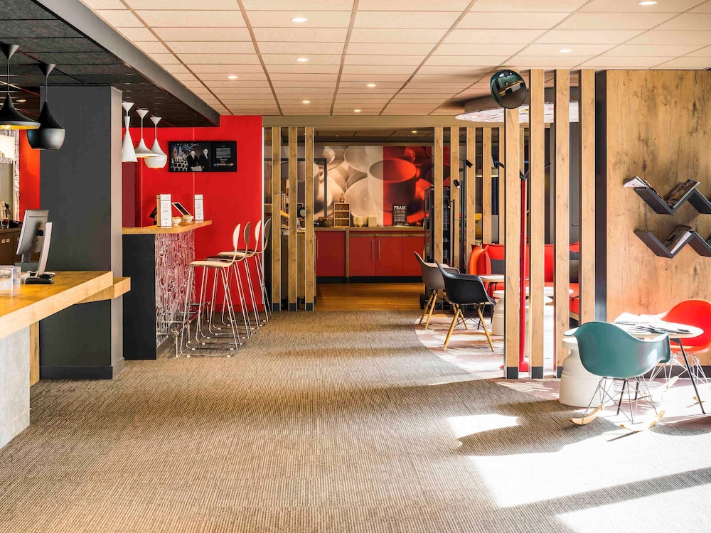 Hôtel ibis Paris Pont de Suresnes 1