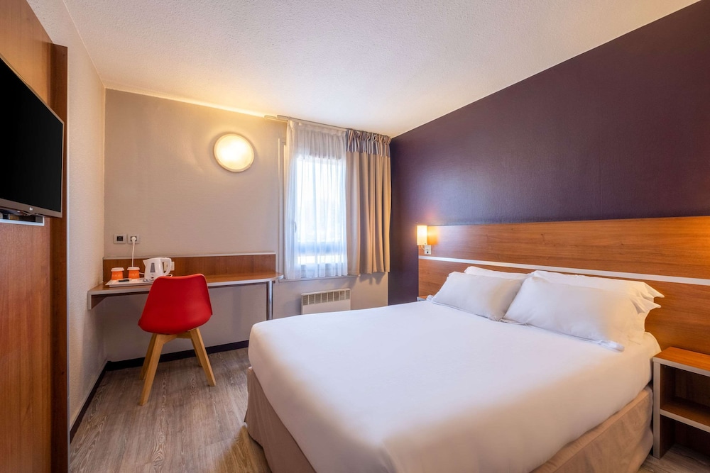 Comfort Hotel Linas - Montlhery 8