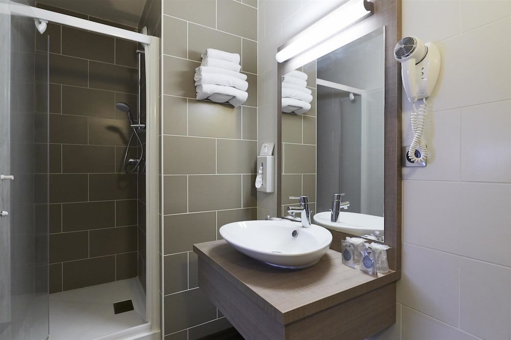 Comfort Hotel Linas - Montlhery 24