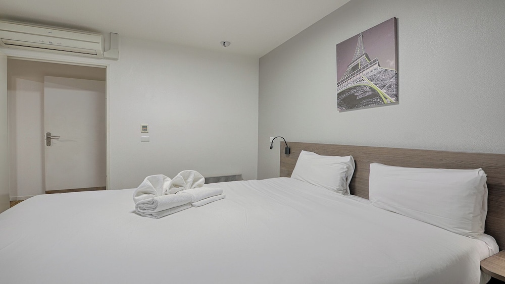 Vacancéole Aparthotel Paris Quai de Marne 11
