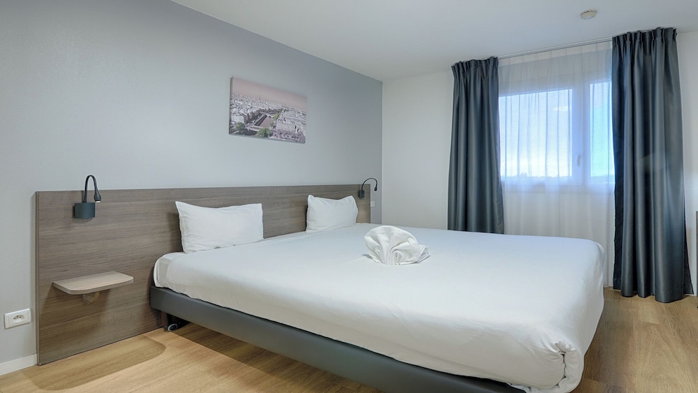 Vacancéole Aparthotel Paris Quai de Marne 19