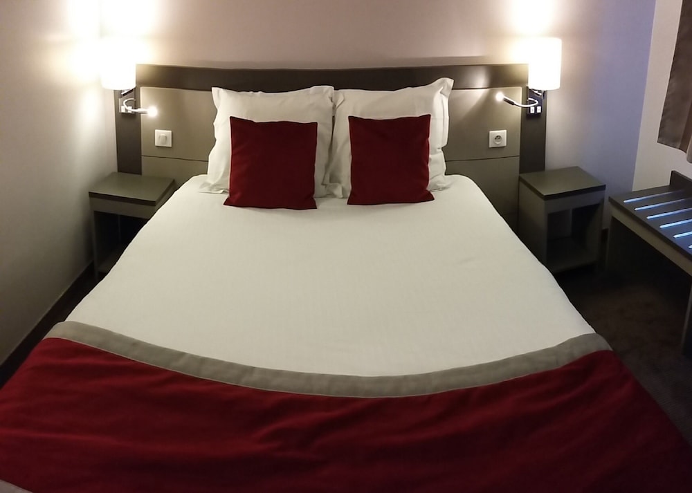 Brit Hotel Roissy Saint Witz 6