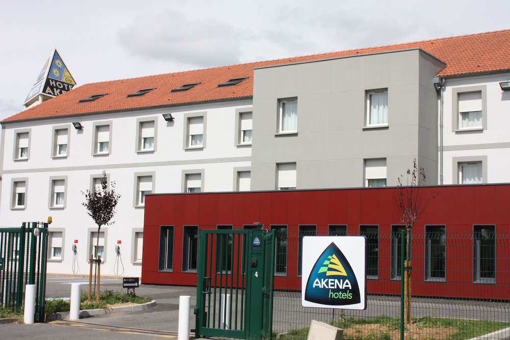 Brit Hotel Roissy Saint Witz 17