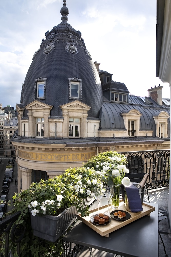 Hotel De Nell 11