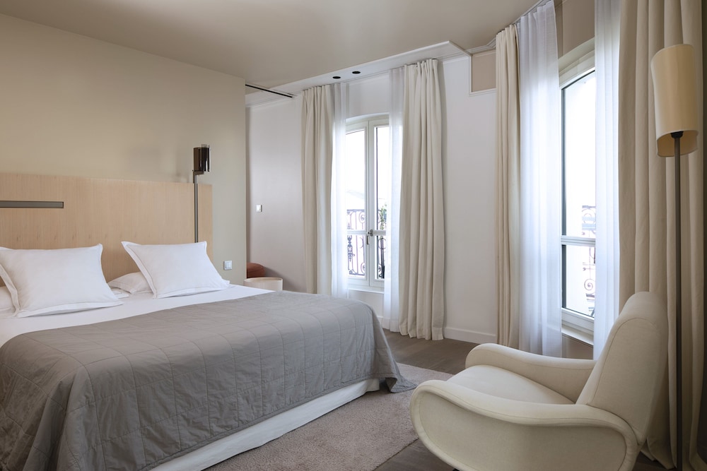 Hotel De Nell 14
