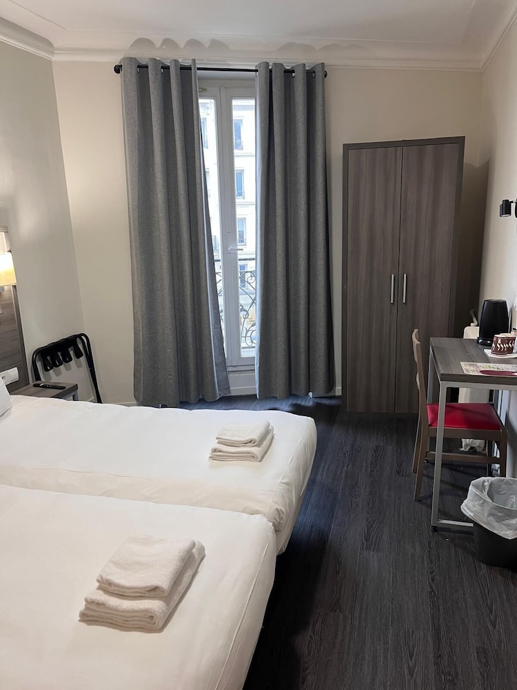 Hipotel Paris Voltaire Bastille 4