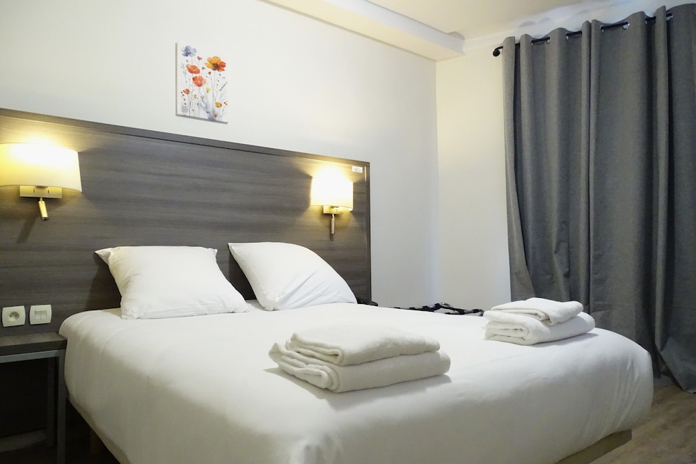 Hipotel Paris Voltaire Bastille 8