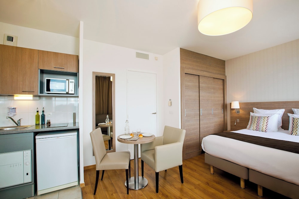 Residhome Monceau Bois Colombes 8