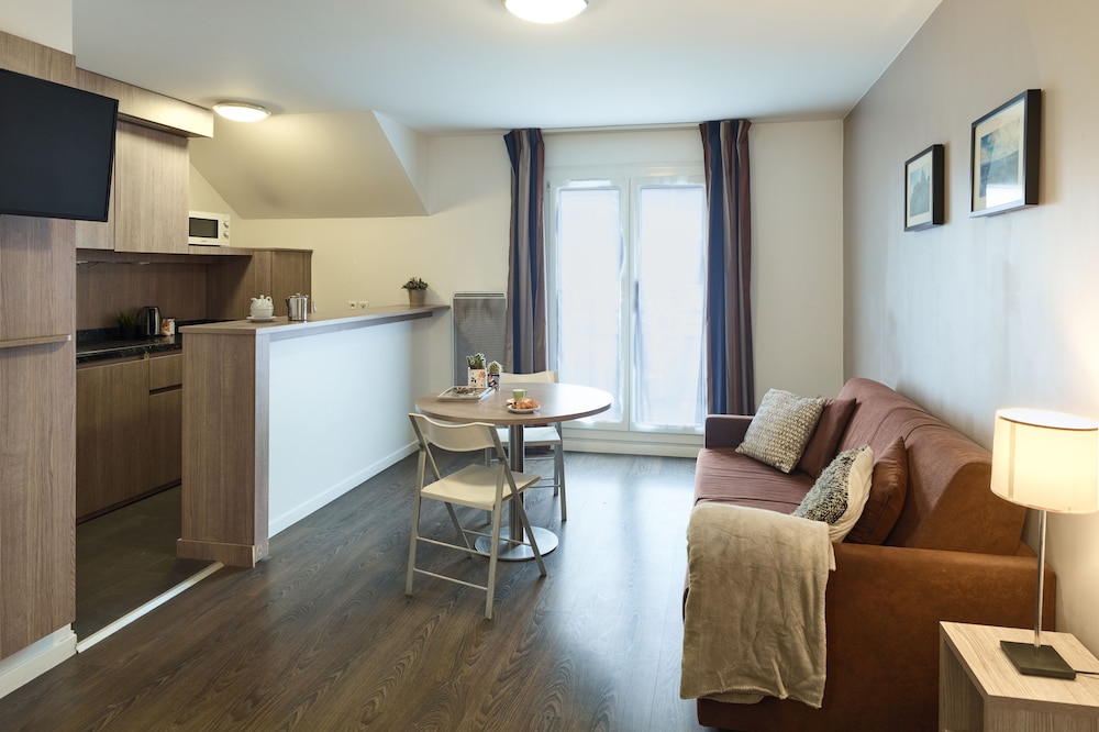 Zenitude Hôtel Résidences Roissy Village 12