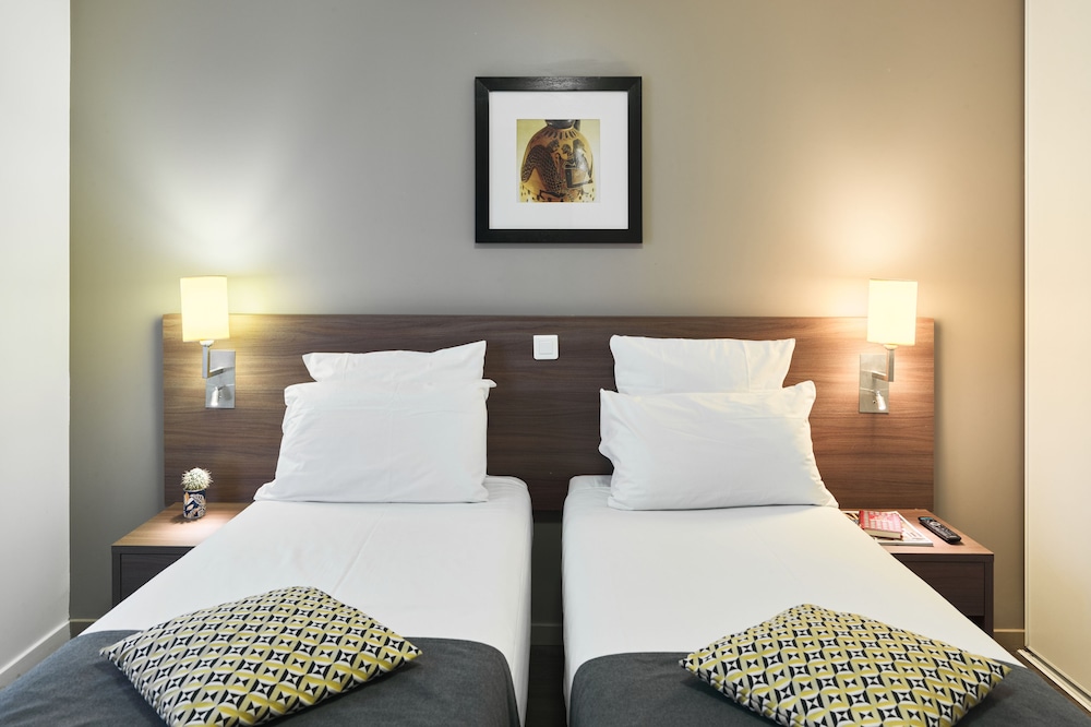 Zenitude Hôtel Résidences Roissy Village 7