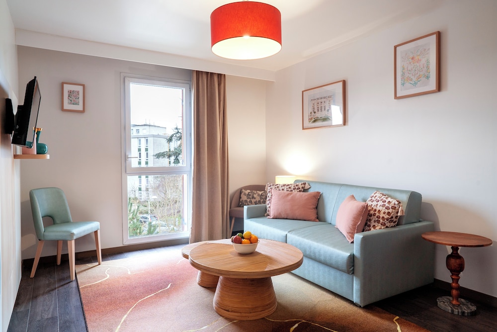 Residhome Paris-Guyancourt 21