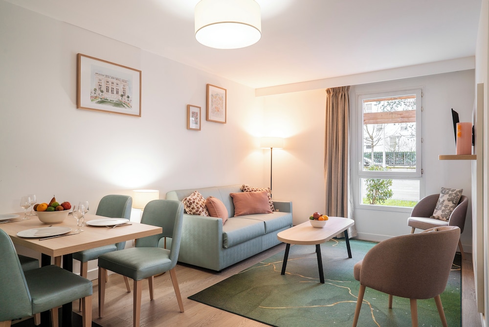 Residhome Paris-Guyancourt 23