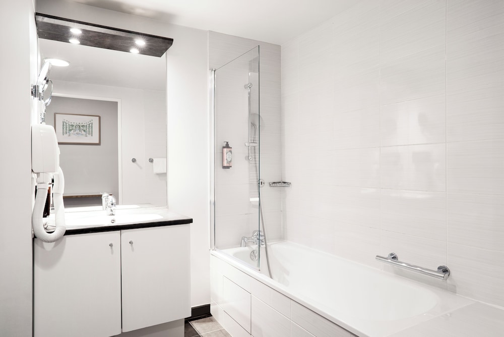 Residhome Paris-Guyancourt 24