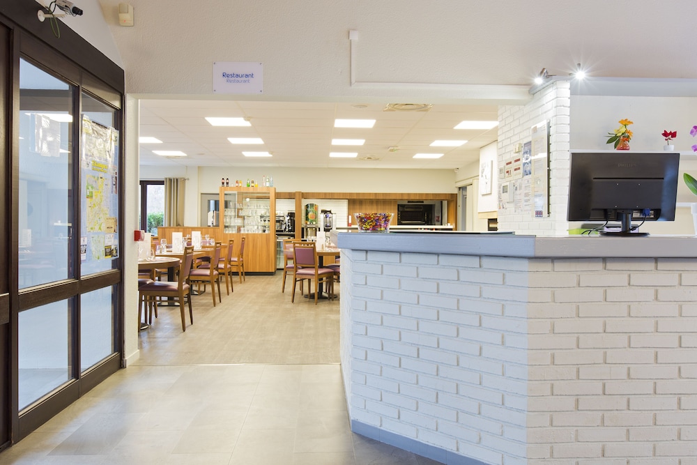 Comfort Hotel Etampes 4