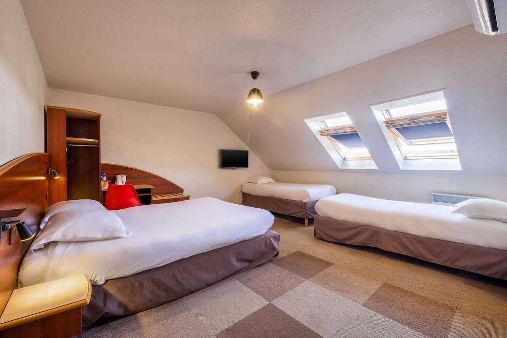 Comfort Hotel Etampes 14