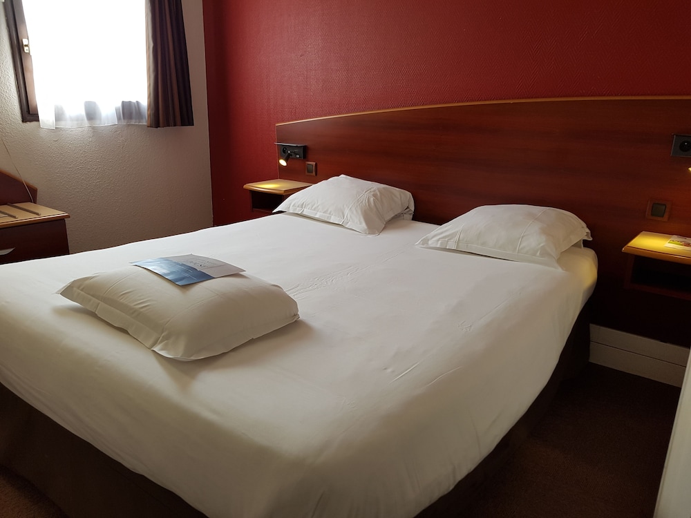 Comfort Hotel Etampes 5