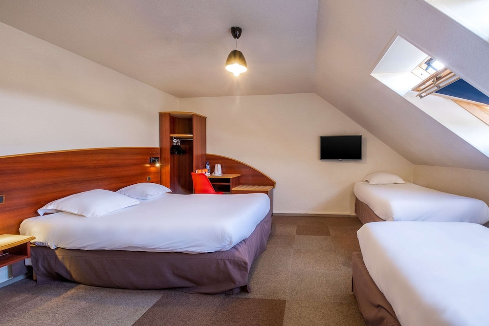 Comfort Hotel Etampes 13