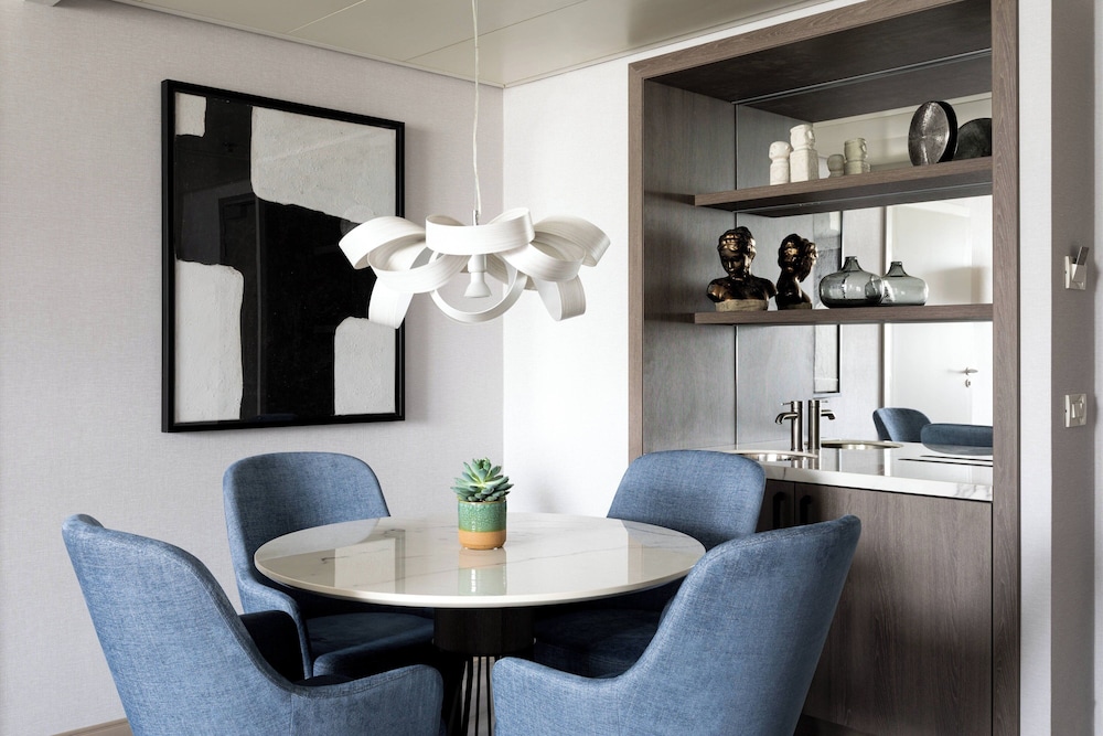 Paris Marriott Charles de Gaulle Airport Hotel 7