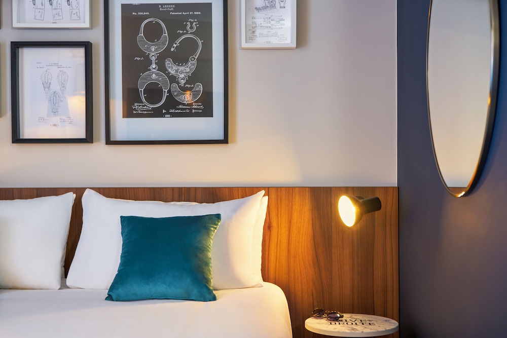 Mercure Paris Montparnasse Pasteur 8