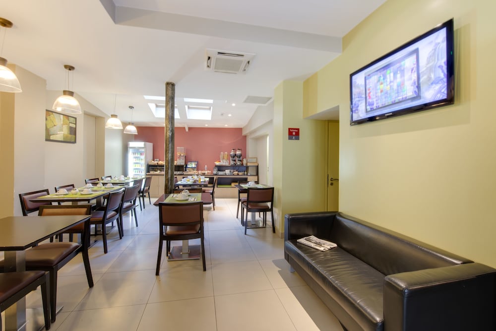 Hotel Source 3