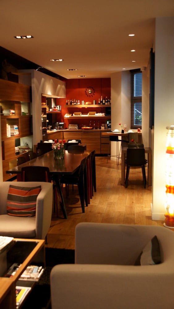 Fred Hotel 2