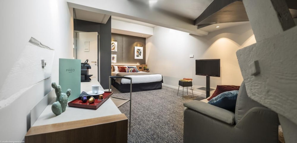 Fred Hotel 18