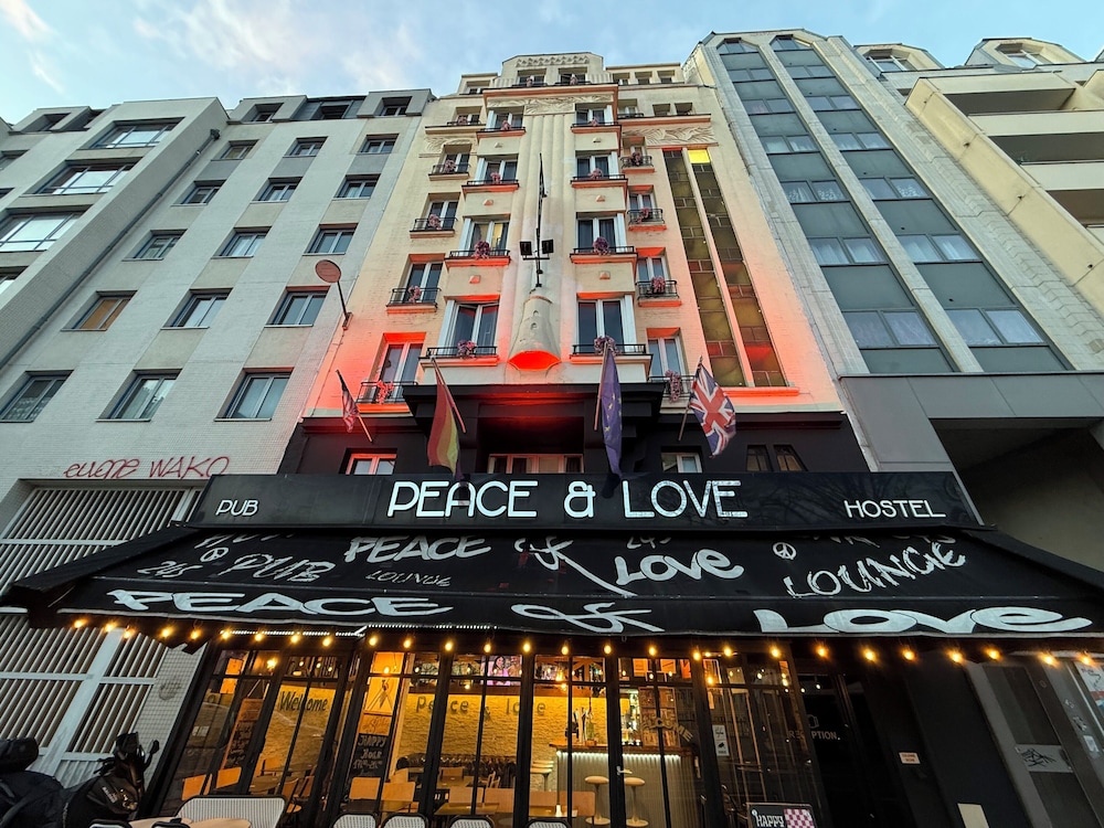 Peace & Love 1