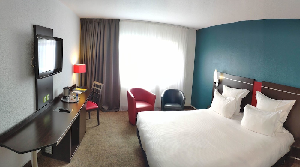 Golden Tulip Roissy Saint Witz 18