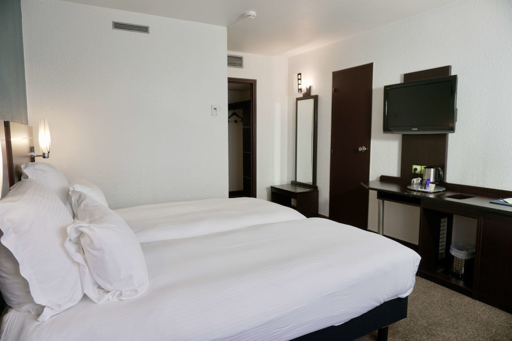 Golden Tulip Roissy Saint Witz 6