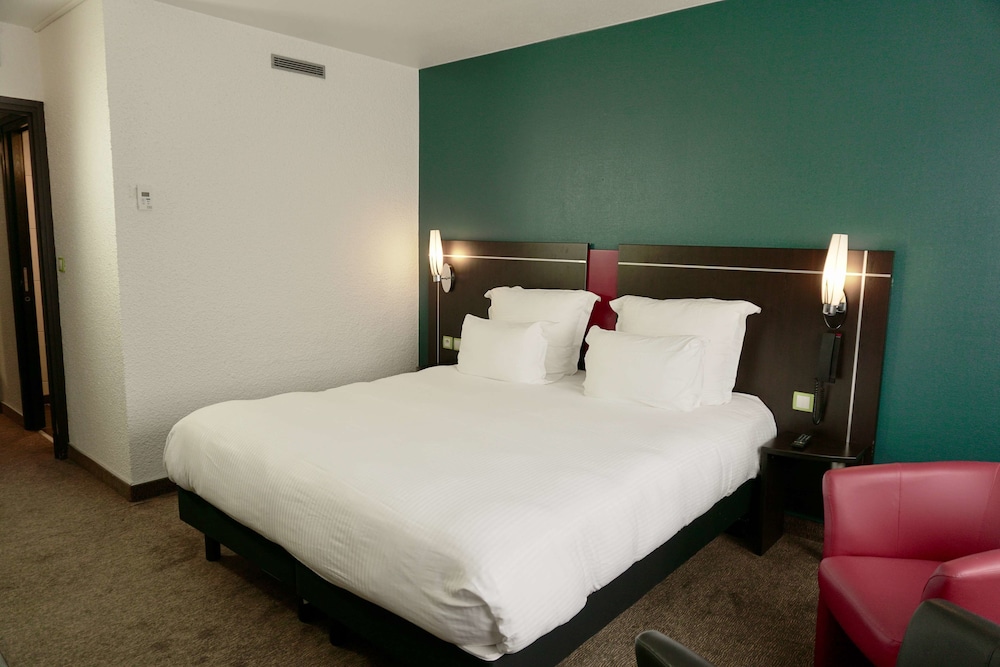 Golden Tulip Roissy Saint Witz 12