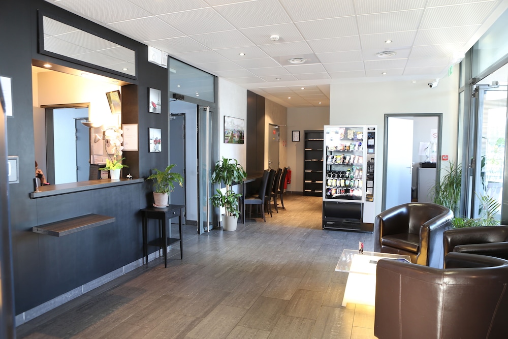 Adonis Paris Sud 1