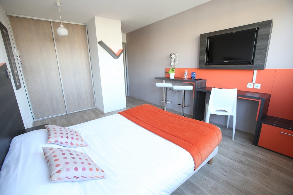 Adonis Paris Sud 15