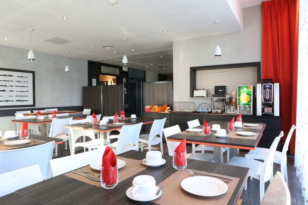 Adonis Paris Sud 22