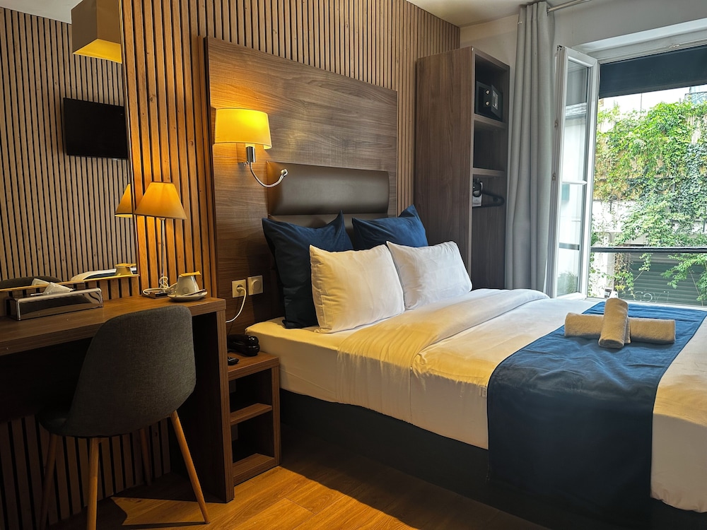 Hotel Clairefontaine 8