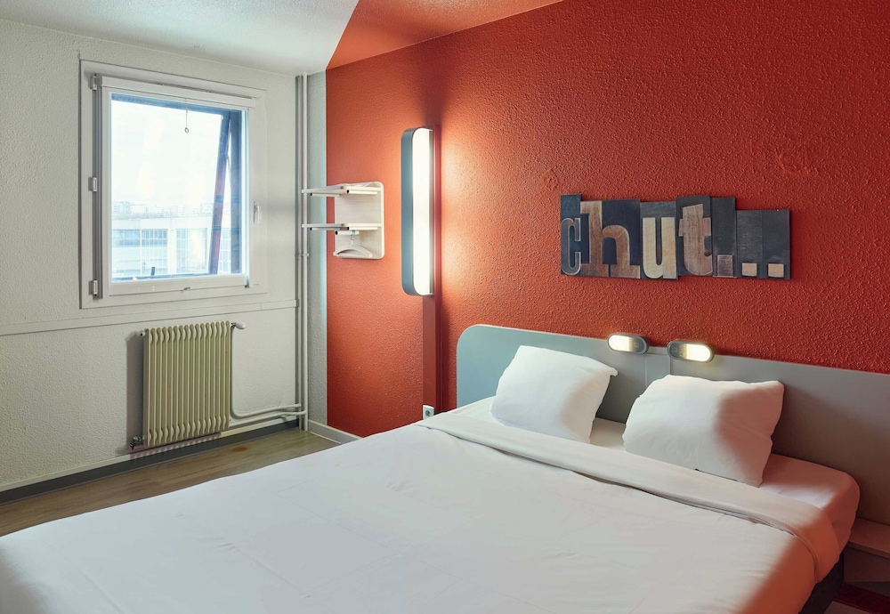 B&B HOTEL Paris Vitry-sur-Seine 1