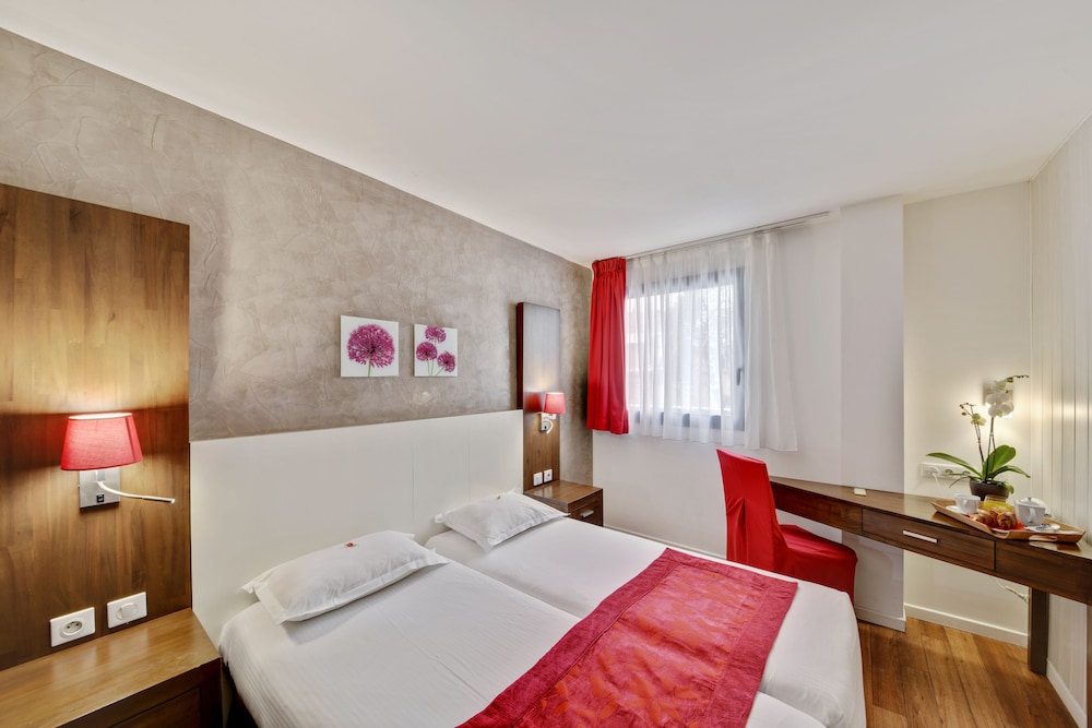 Hotel Paris Pacific Paris-Villejuif 11