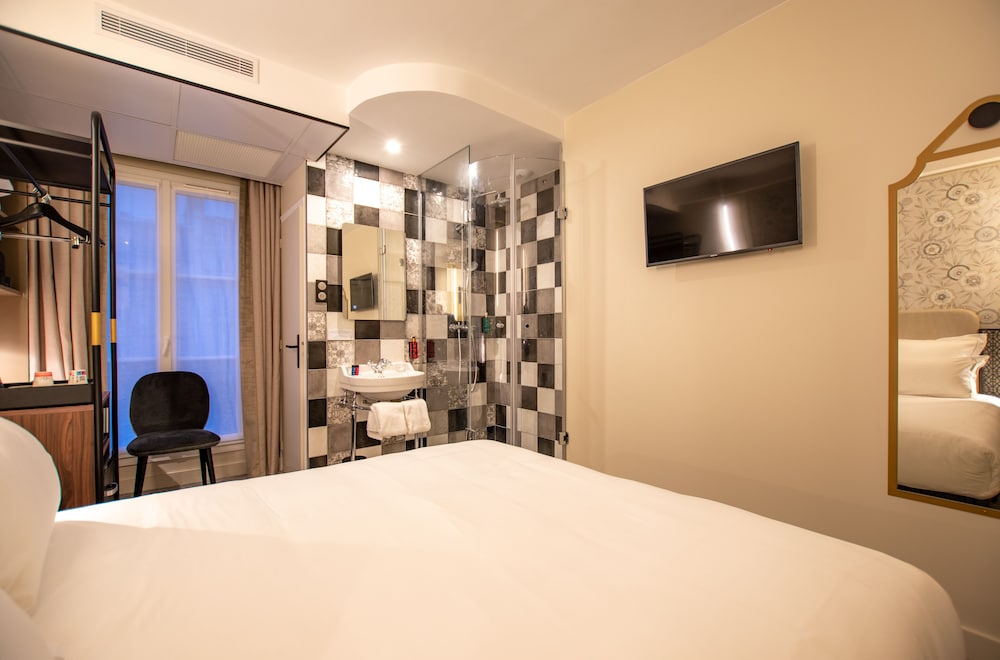 ELSA, Hôtel Paris 23