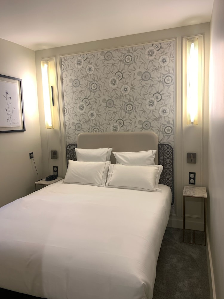 ELSA, Hôtel Paris 12